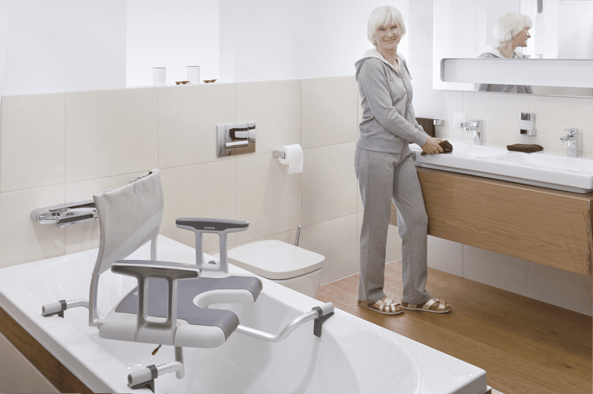 Badewannen-Drehsitz INVACARE Sorrento mit Armlehnen und Ausschnitt, weiß-grau – Bild 4