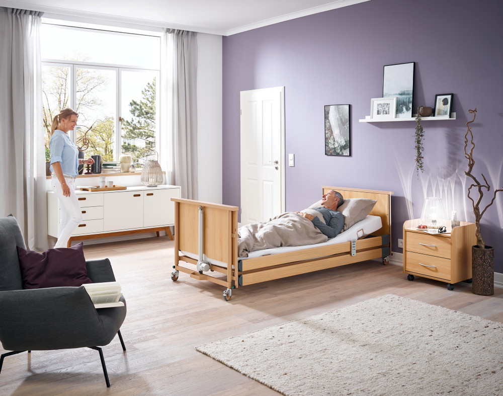 Pflegebett DALI low-entry mit Kabelhandschalter 90x200 cm Holz – Bild 2