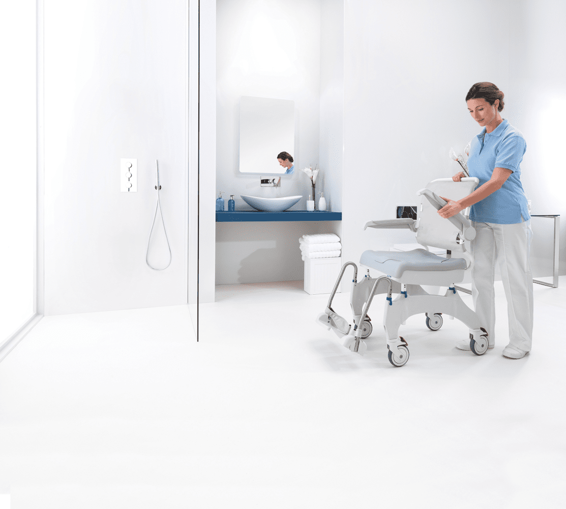 Dusch- und Toilettenrollstuhl AQUATEC OCEAN Ergo mit Topf und Halter weiß-grau – Bild 2