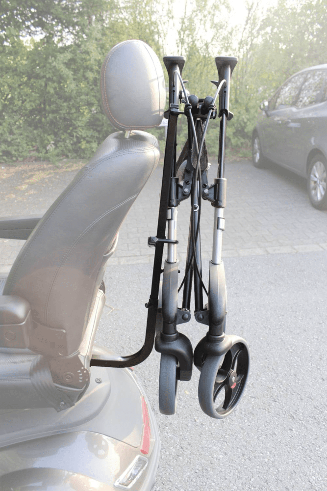 Rollatorhalter für Scooter und seitlich faltbare Rollatoren – Bild 2