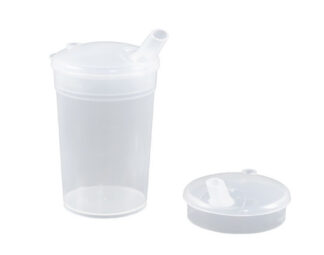 Trinkbecher aus Polypropylen 250 ml mit 2 Trinkdeckeln, 4 mm & 12 mm Auslauf, kochfest, milchig transparent