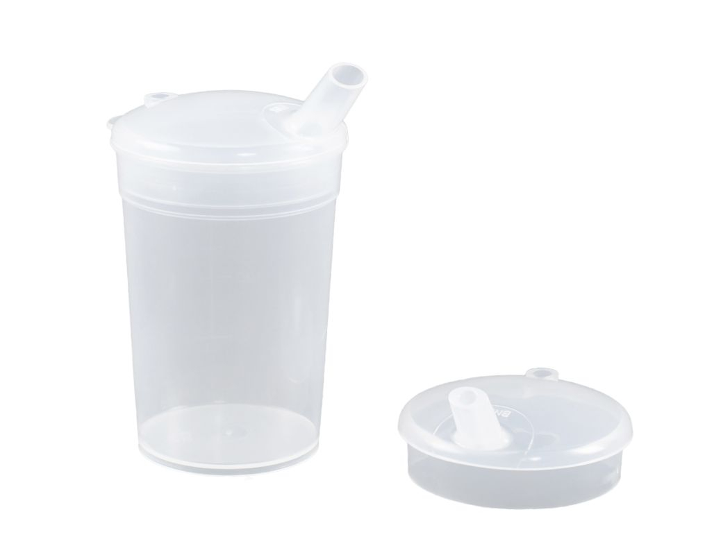 Trinkbecher aus Polypropylen 250 ml mit 2 Trinkdeckeln, 4 mm & 12 mm Auslauf, kochfest, milchig transparent