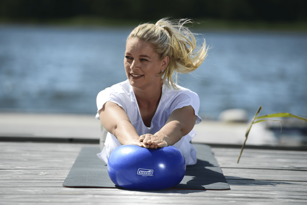 SISSEL Pilates Soft Ball, inklusive Übungsanleitung – Bild 3