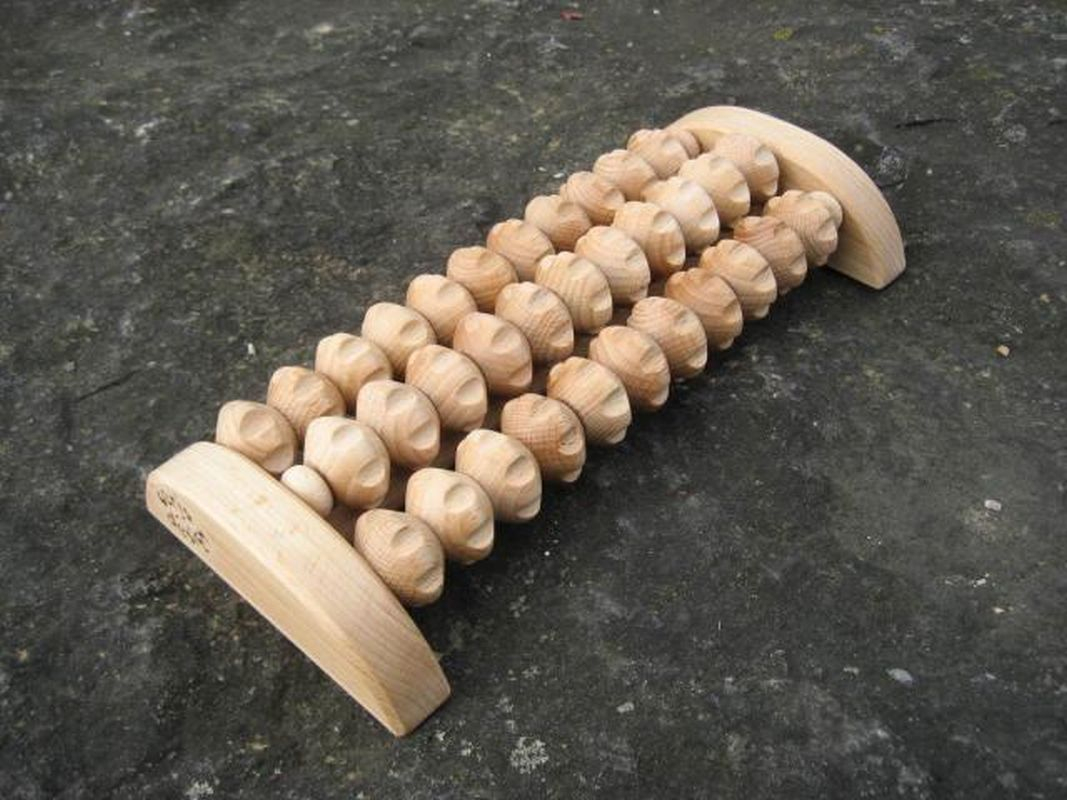 Massageroller zur Fußmassage, Buchenholz – Bild 2