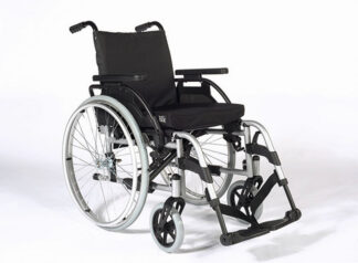 Rollstuhl Breezy Parix 2, Steckachse, brillantsilber