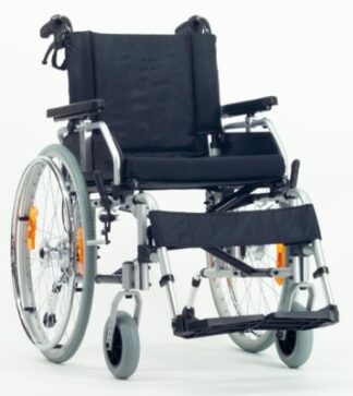 Leichtgewicht-Rollstuhl 2.920 Moly, mit Trommelbremse SB 45 cm